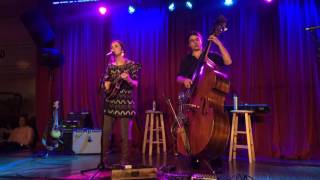 Queen of Hearts - Sierra Hull