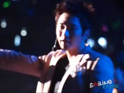 [Fancam] 111008 Give it to Me cut (Junho focus) @ 2PM Asia Tour in Taipei