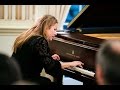 Heloísa Fernandes performs "Vôo" (original composition)