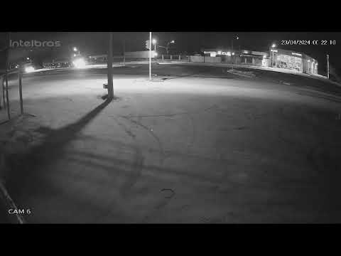 EXCLUSIVO: confira imagens da colisão de um grave acidente no Santa Cruz. 