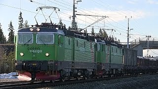 preview picture of video 'Tåg 14318 Godståg Green Cargo Rc4 1272 &1288'