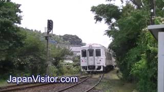 preview picture of video 'Umisachi & Yamasachi Train Miyazaki | 海幸山幸電車'