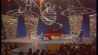 Tatiana Nikolayeva plays Rachmaninoff Prelude in C-sharp minor, op. 3 no. 2 - video 1985