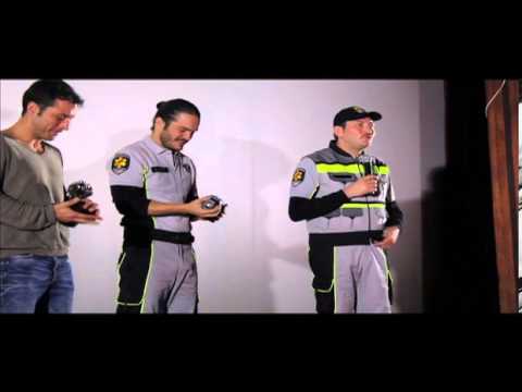 Presentación de Pánico 5 Bravo