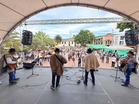 Los Propios de la Carranga En Vivo | Convite Cuna Carranguera Tinjacá 2026 - 19ª Edición