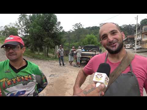 Vereador Chiquinho com a Rapaziada no Mutirão na Estrada Martha Maria de Jesus