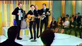 Gary Lewis &amp; The Playboys - She&#39;s Just My Style (1966)