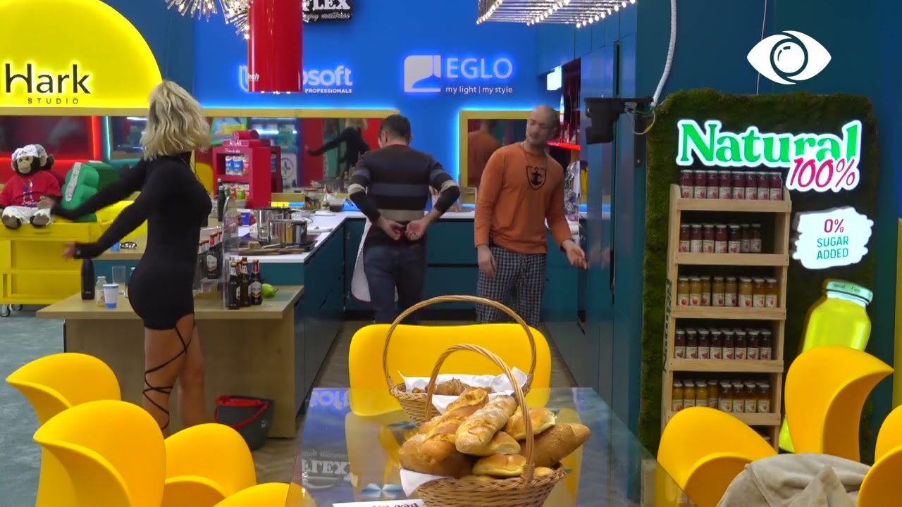 Një omletë dhe një buzëqeshje nga Kristi, këto janë kërkesat e Kejvinës për mëngjes