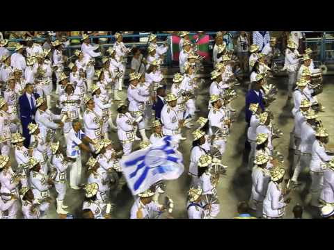 Bateria encerrando o desfile da Portela - 2016