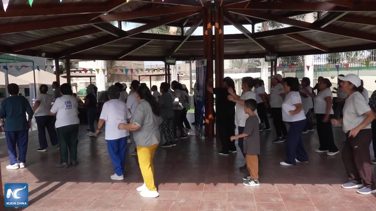 Realizan en Perú "bailetón" para llamar a la conciencia contra abuso y maltrato en la vejez