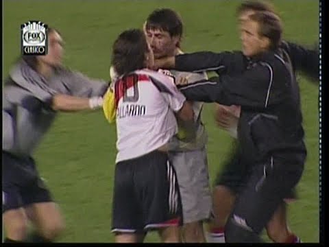 Boca 1 River 0 Copa Libertadores 2004 Semifinal Ida Resumen completo de Fox Sport Clásico