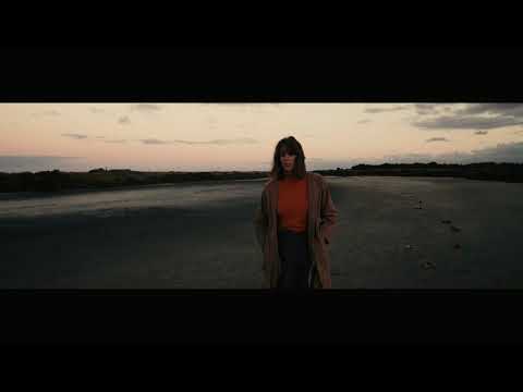 Ainslie Wills - Fear Of Missing Out (Official Video)