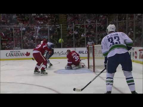 Canucks At Red Wings - Ryan Kesler 6-2 Goal - 03.03.10 - HD