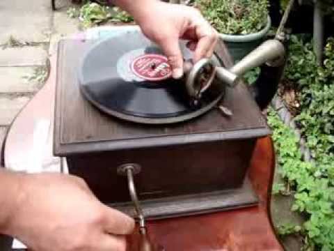 Vintage old antique oak wooden case hmv gramophone/ phonogra...