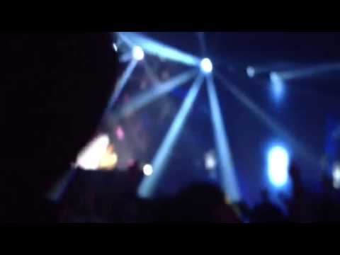 Bal en blanc 19 armin van buuren