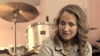 Talking Love And Hate With Joan Osborne: "Thirsty For My Tears"