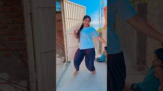 Download lagu Ladaka diwana lage #bollywood #dance #shortvideos #ytshorts #youtubeshorts mp3