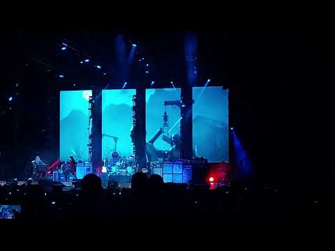 The Hollywood Vampires - Raise The Dead - The O2 Arena, London - 9/7/23