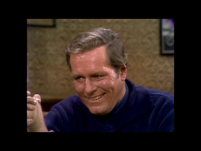 Clip: ALL IN THE FAMILY - 2/9/1971 - "Judging Books by Covers"