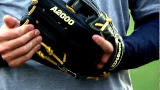Video thumbnail: Ryan Braun and the new Wilson A2000 RB8 GM Glove 