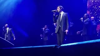 Straight No Chaser - &quot;Hark the Herald Angels Sing / Angels We Have Heard on High&quot;