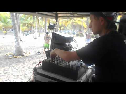 COFLA @ACID RESISTANCE BEACH FESTIVAL.