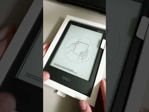 Unboxing the Kobo Clara BW