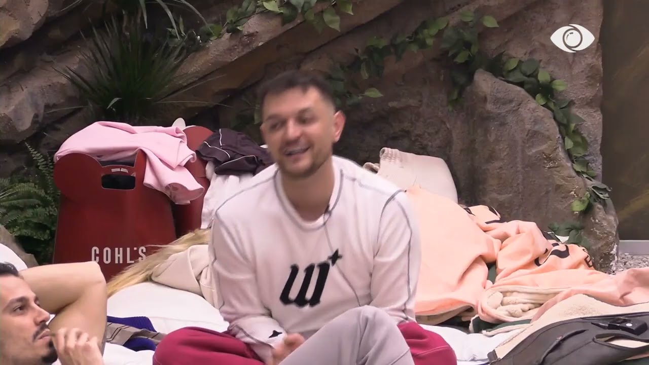 Kam një kartë për ty, por do.../ Livia debaton me Shëndritin, ndërhyn Miri: Livia të bie hakut ty