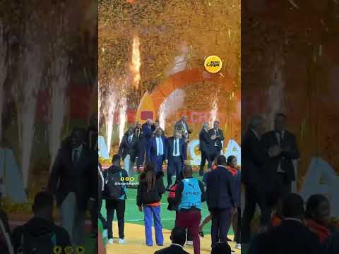 بالفيديو:حريمات يرفع كأس الشان 2025 بطريقته الخاصة