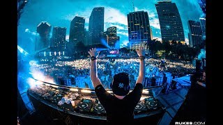 M83 - Midnight City (Eric Prydz Very Private Remix) (LIVE @ UMF 2013)