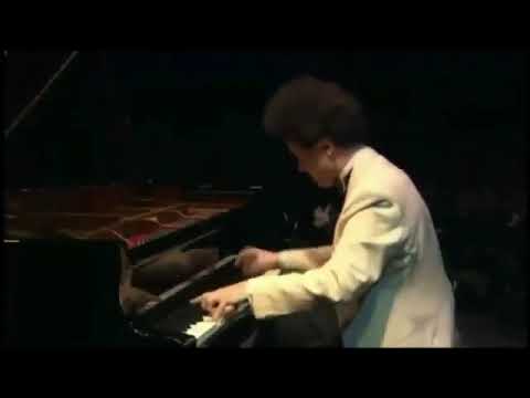 Kissin plays "Étude op.10 no.1" by Chopin
