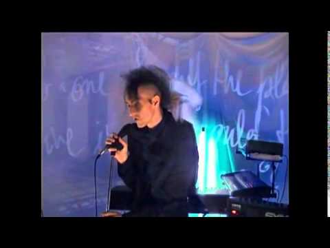 The Frozen Autumn - Faceless Names