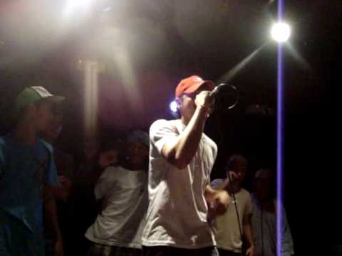 Mc Ramonzin Pega uma atraiz da outra Ao vivo Parlatorium JF - DJ TEUZIN