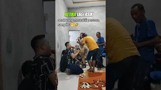 Download lagu momen lucu ketika lagi nyawer biduan tiba-tiba anaknya datang ‼️ #ngakak #lucu #joget #nyawer #anak mp3