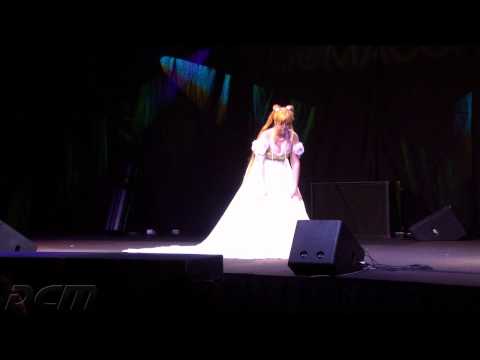 Youmacon 2011 Cosplay - Walkons