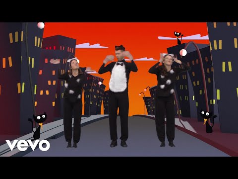 Piccolo Coro dell'Antoniano - Quarantaquattro gatti Baby Dance (Official Video)