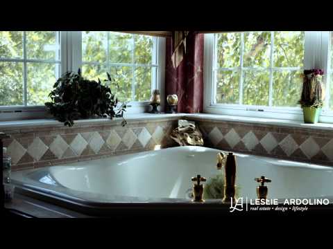 15 Hamlet Woods Drive, St.James, NY 11780