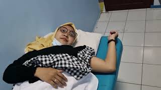 Download lagu Implant Installation. This mother was afraid of the local anesthetic injection. mp3