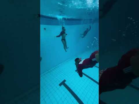 Treinamento de salvamento aquático para os Cadetes do Curso de Formação de Oficiais. 🤿