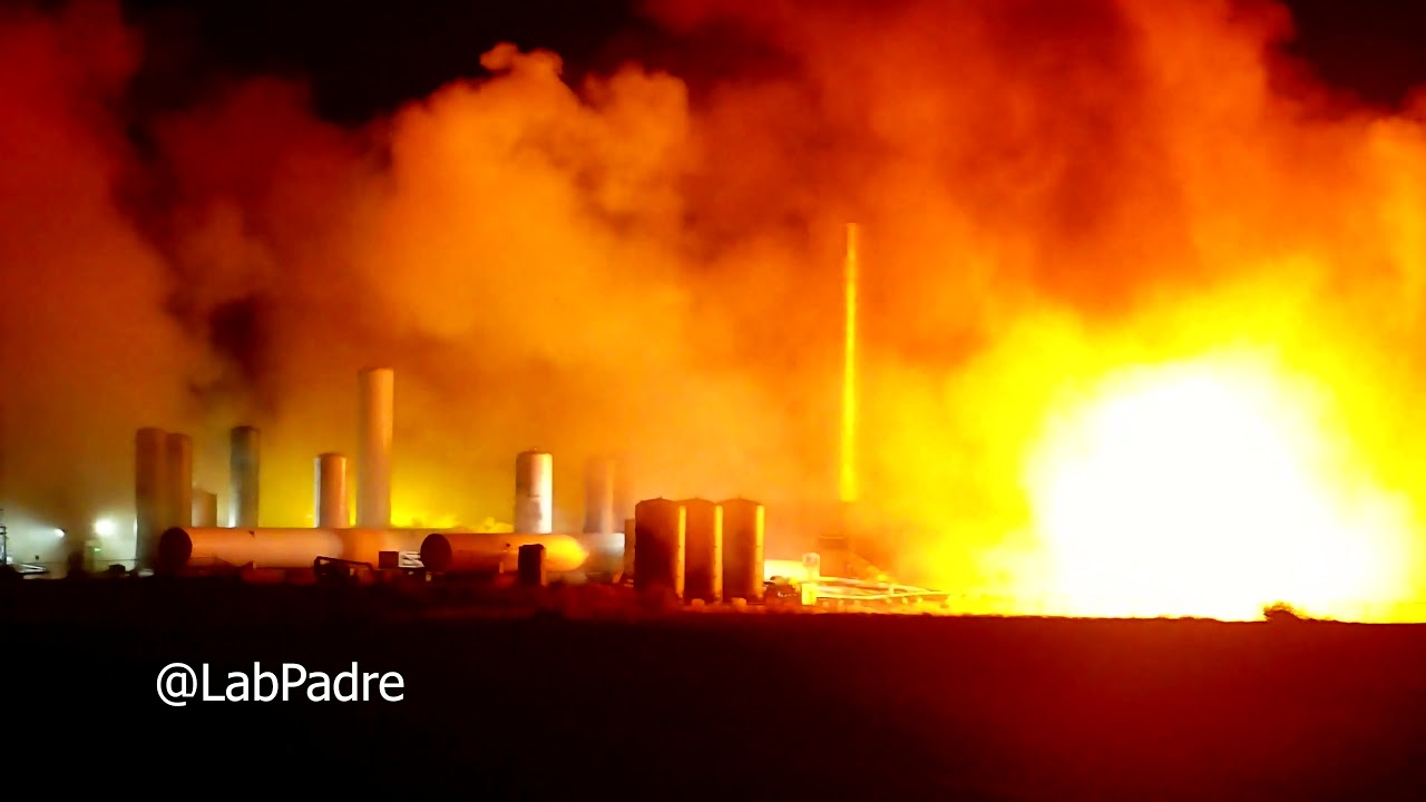 4K SpaceX SN4 Completes a Static Fire - YouTube