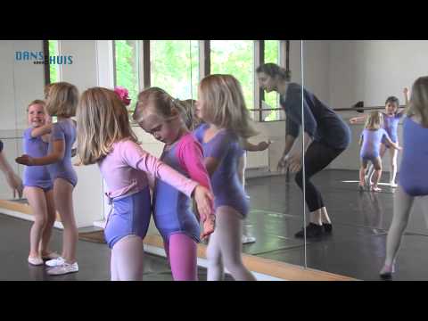 download lagu mp3 mp4 Danshuis Haarlem, download lagu Danshuis Haarlem gratis, unduh video klip Danshuis Haarlem