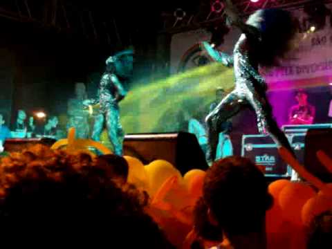 show de victoria viper e lunna dee na parada de sao carlos