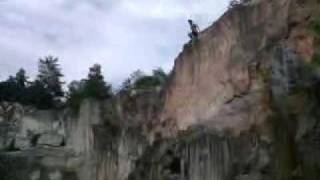 preview picture of video 'hopp från stenbrottet 18 Meter'