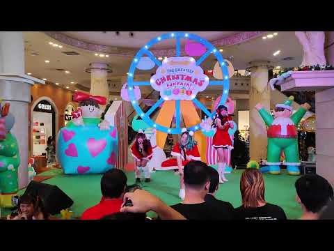 Bizcuit : Triangle Dreamer @ The Greatest Christmas Funfair 2023 - Terminal 21 Asok【4K 60FPS】