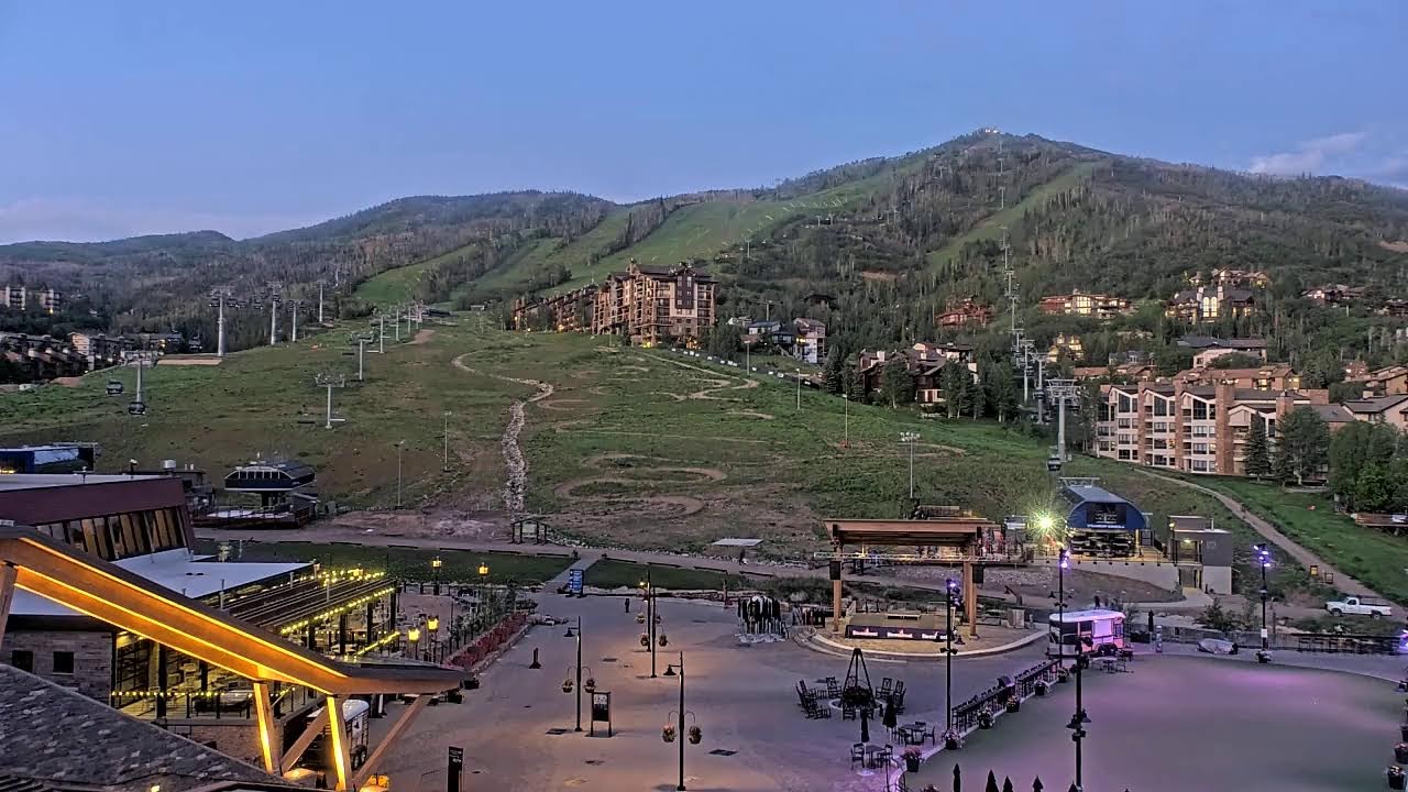 Live webcam view of Steamboat Square Base Village