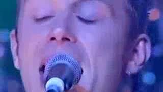 Blur - Music Is My Radar and Song 2 (Live at BBC2 Awards 2000)