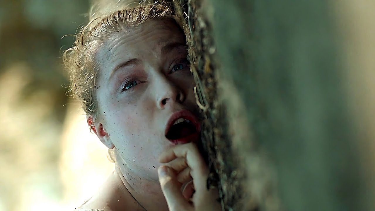 2 Girls Struggle To Survive A Long Power Outage When Everyone Is Desperate