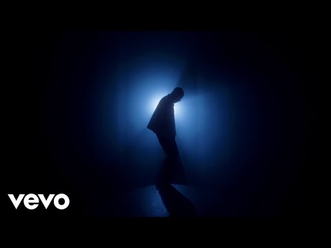 Megaloh - Renn (prod. Mo Osana) [Offizielles Video]