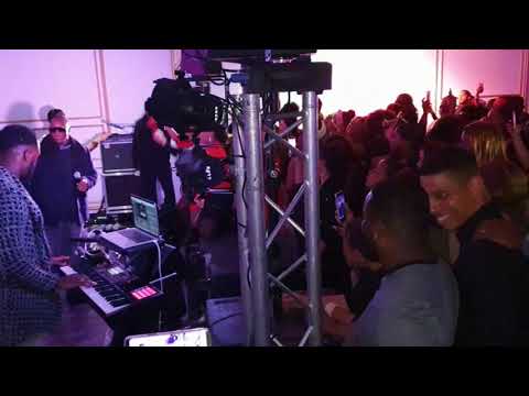 Playzi mix nan Melodeek