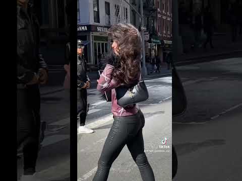 Walking Down the Street #newyork #walkingdownthestreet #reactions #reactionvideo #outfitinspo #model